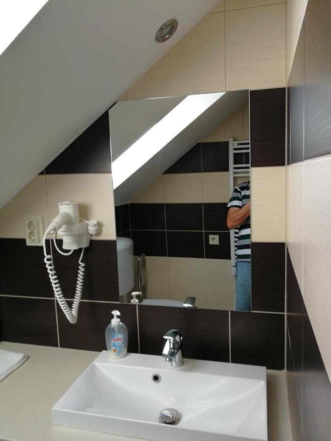 Viktoria Lovas Panzio Bed & Breakfast Győr